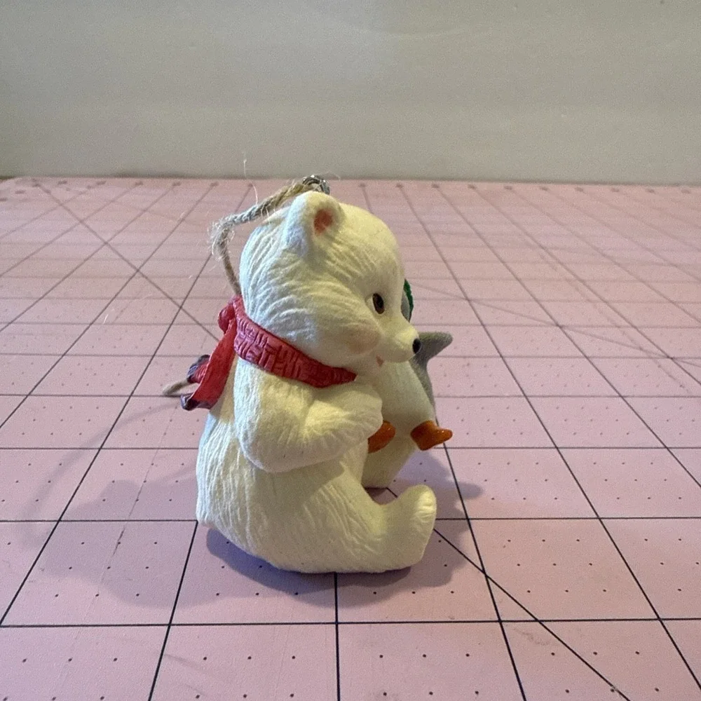 Hallmark Keepsake 2013‎ Snowball & Tuxedo - Sharing A Secret Ornament